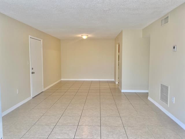 405 Executive Center Drive # 208, West Palm Beach FL 33401 - West Palm Beach, FL - Photo 3