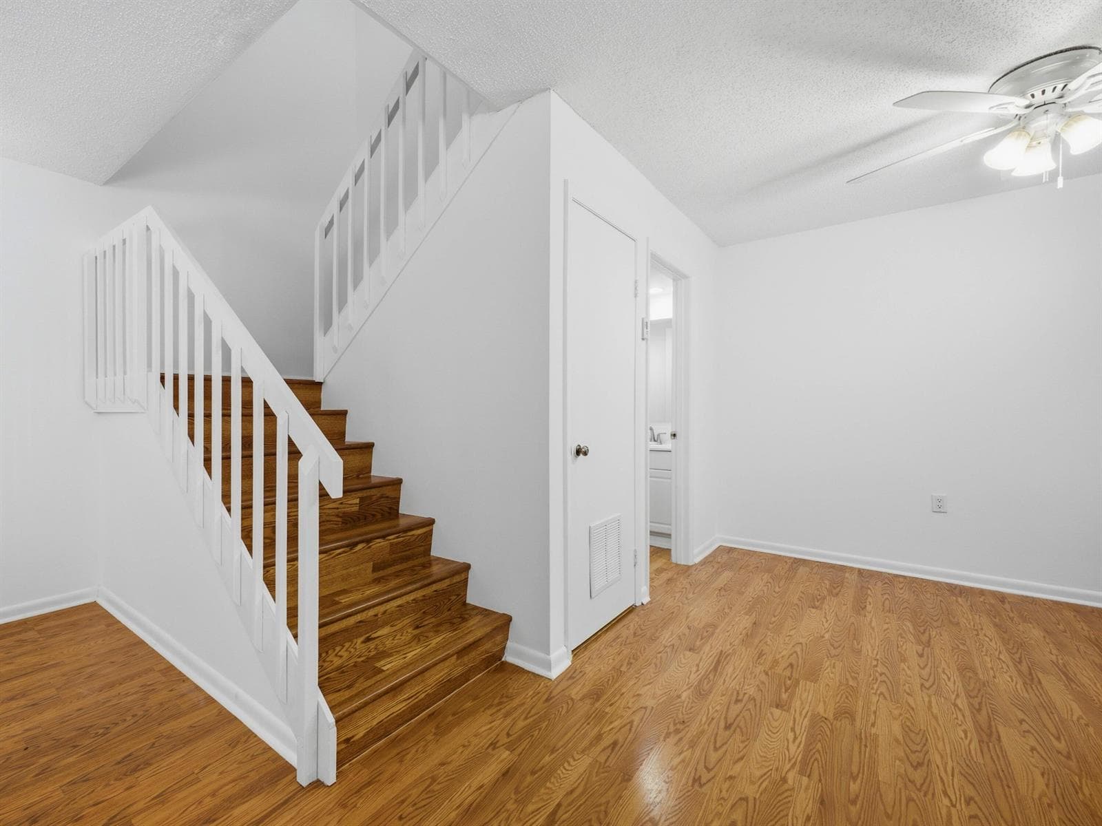 2213 22nd Lane, Palm Beach Gardens FL 33418 - Palm Beach Gardens, FL - Photo 1
