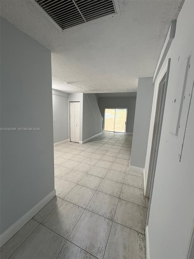 2309 NW 55th Ave, Lauderhill FL 33313 - Lauderhill, FL - Photo 7