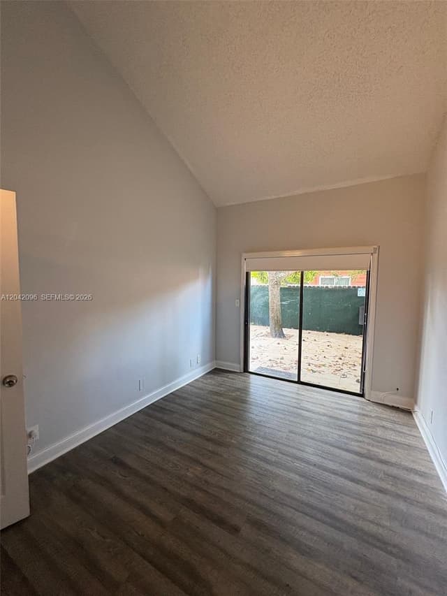 2309 NW 55th Ave, Lauderhill FL 33313 - Lauderhill, FL - Photo 5