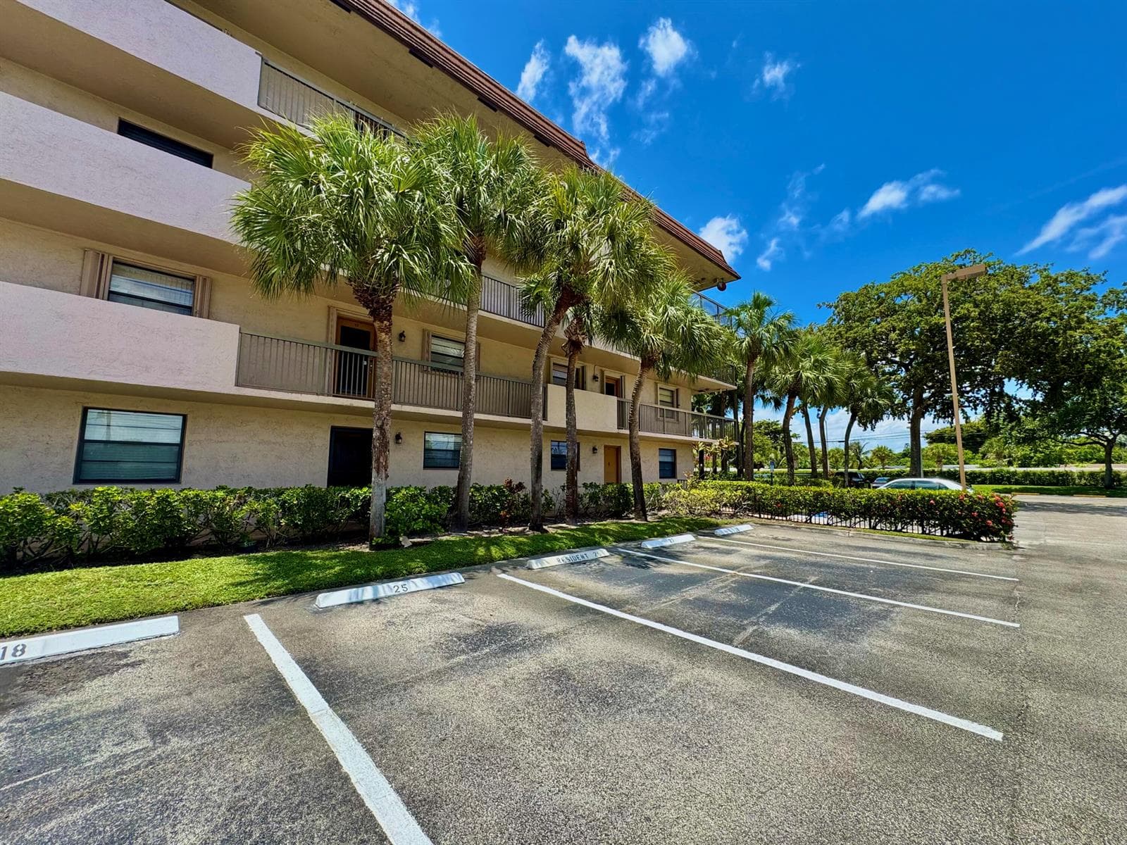4930 E Sabal Palm Boulevard # 107, Tamarac FL 33319