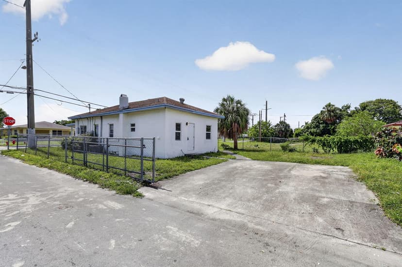 621 NW 3rd Avenue, Pompano Beach FL 33060