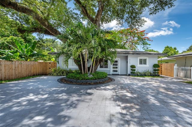 2750 NW 170th St, Miami Gardens FL 33056 - Miami Gardens, FL - Photo 4