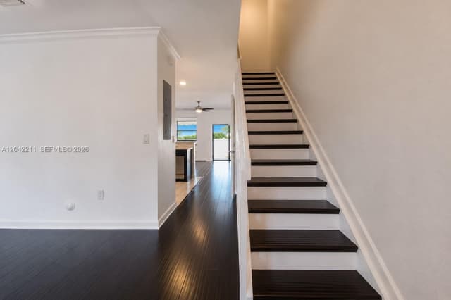 8954 W 35th Way, Hialeah FL 33018 - Hialeah, FL - Photo 4