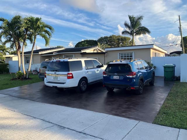 7960 NW 174th Street, Hialeah FL 33015 - Hialeah, FL - Photo 2
