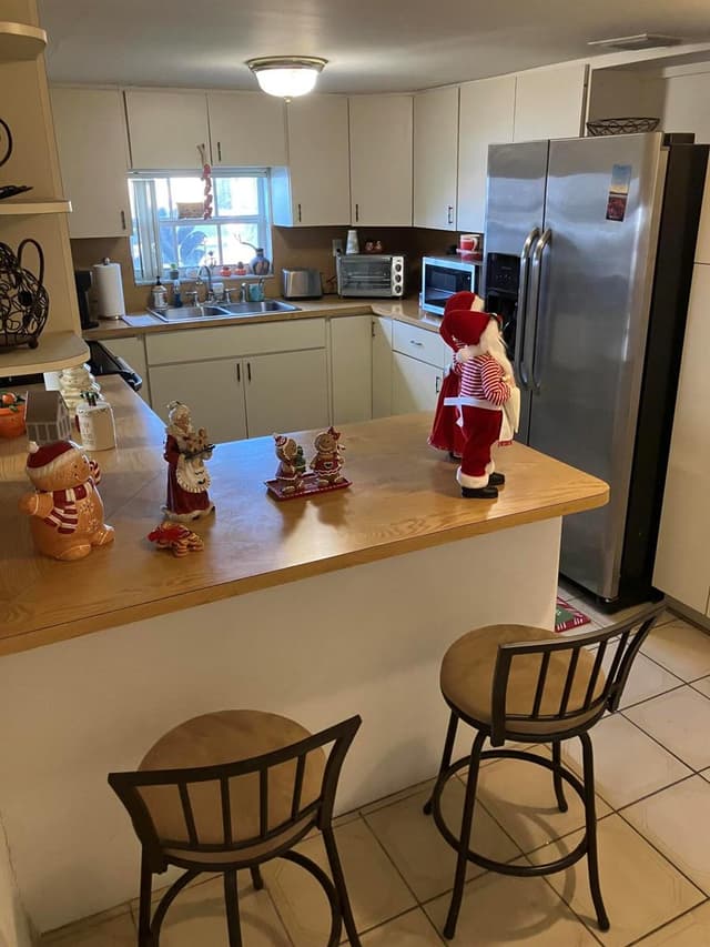 7960 NW 174th Street, Hialeah FL 33015 - Hialeah, FL - Photo 6