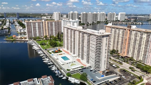 250 174th St # 1211, Sunny Isles Beach FL 33160 - Sunny Isles Beach, FL - Photo 4