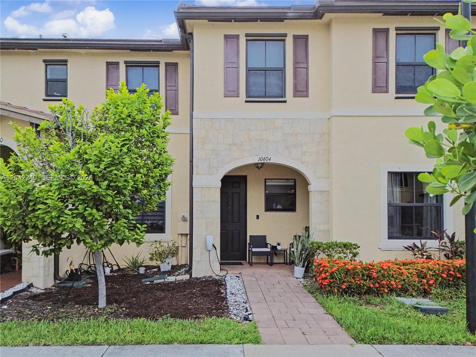 10604 W 33rd Ln, Hialeah FL 33018 - Hialeah, FL - Photo 1