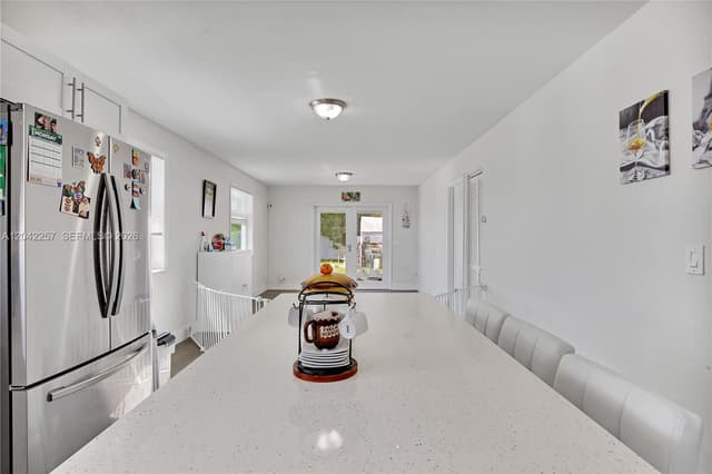 11940 SW 212th St, Miami FL 33177 - Miami, FL - Photo 7