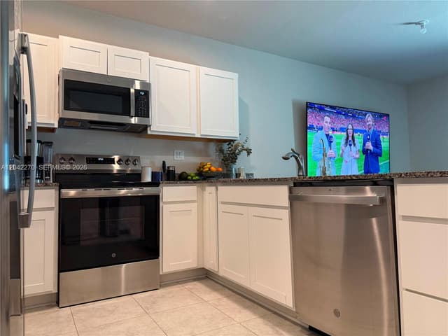1057 NW 5th St, Florida City FL 33034 - Florida City, FL - Photo 3