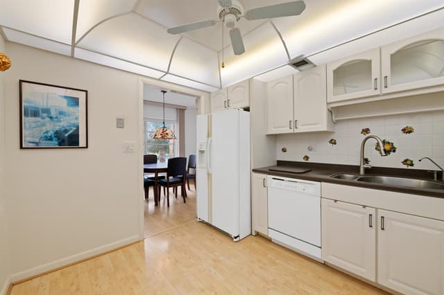 10777 W Sample # 207, Coral Springs FL 33065 - Coral Springs, FL - Photo 2