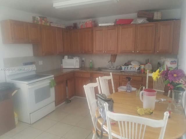 4214 Greenwood Ave, West Palm Beach FL 33407 - West Palm Beach, FL - Photo 2
