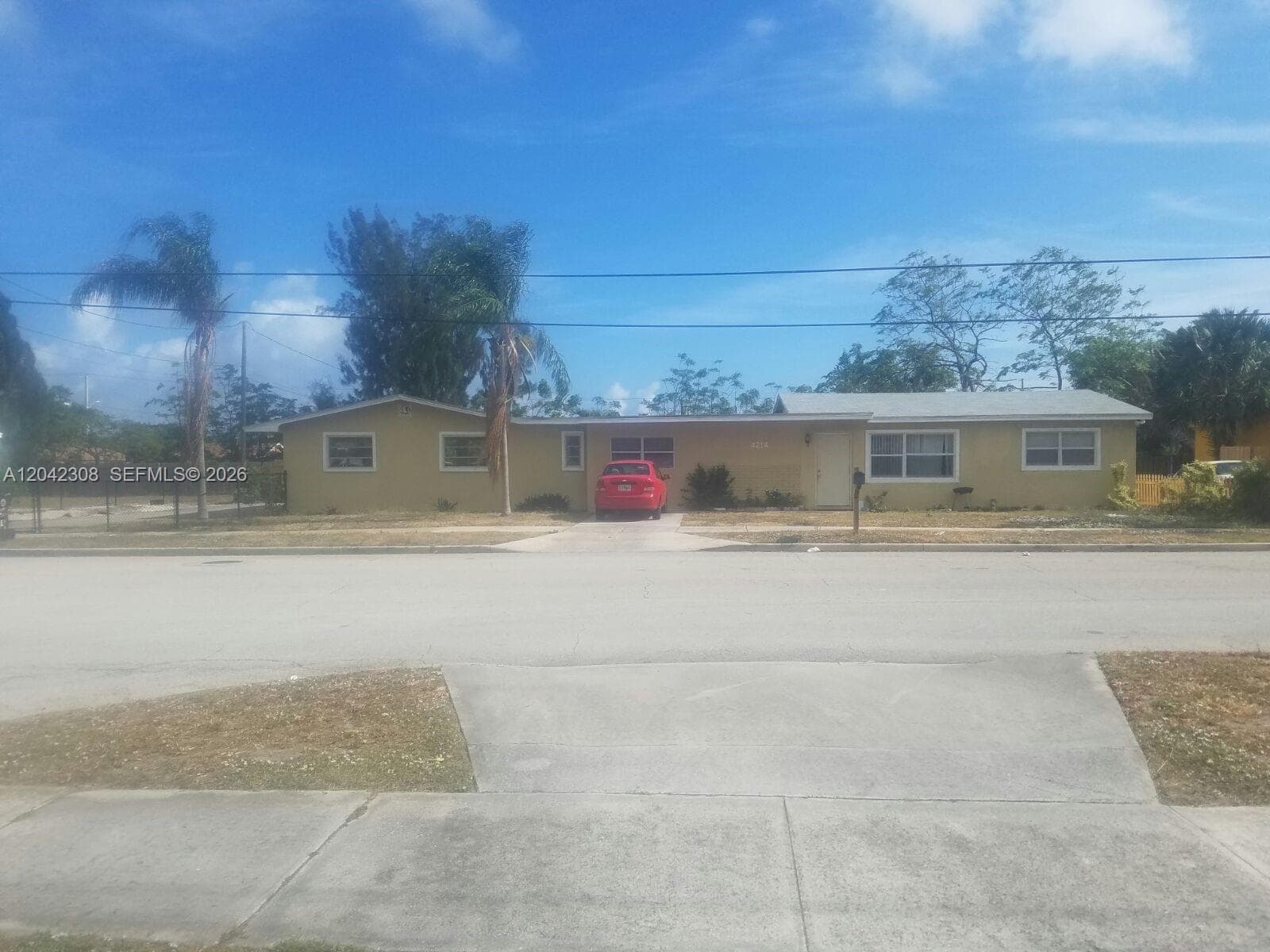 4214 Greenwood Ave, West Palm Beach FL 33407 - West Palm Beach, FL - Photo 1