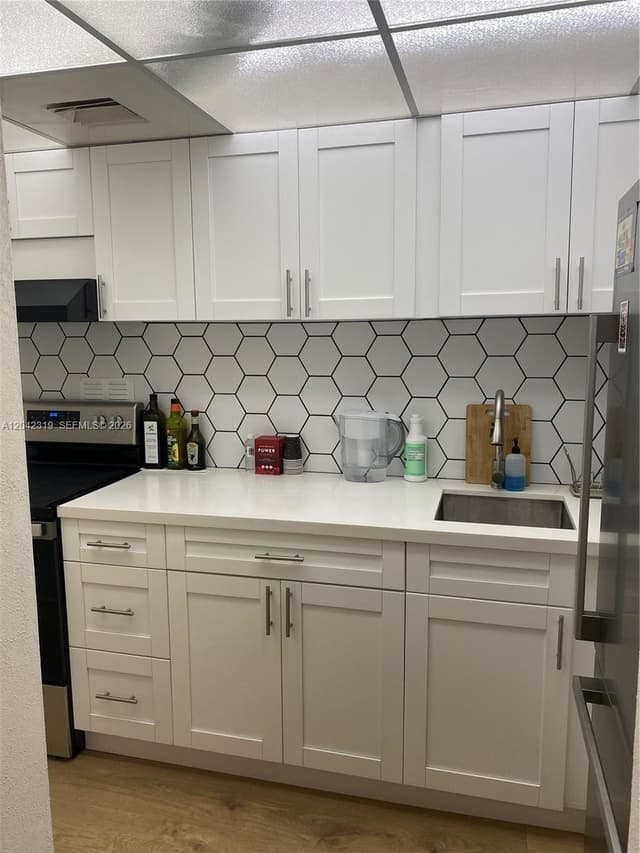 1000 West Avenue # 531, Miami Beach FL 33139 - Miami Beach, FL - Photo 4