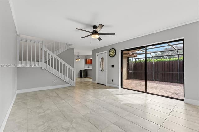 11867 SW 13th Ct, Davie FL 33325 - Davie, FL - Photo 2