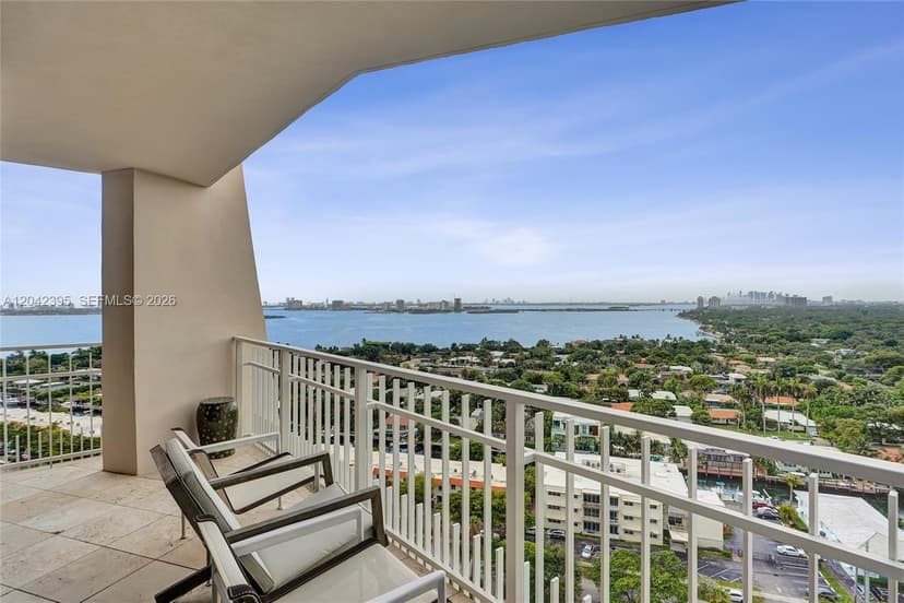 2000 Towerside Ter, Miami FL 33138