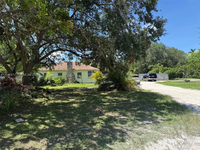 15201 SW 272nd St, Homestead FL 33032 - Homestead, FL - Photo 2