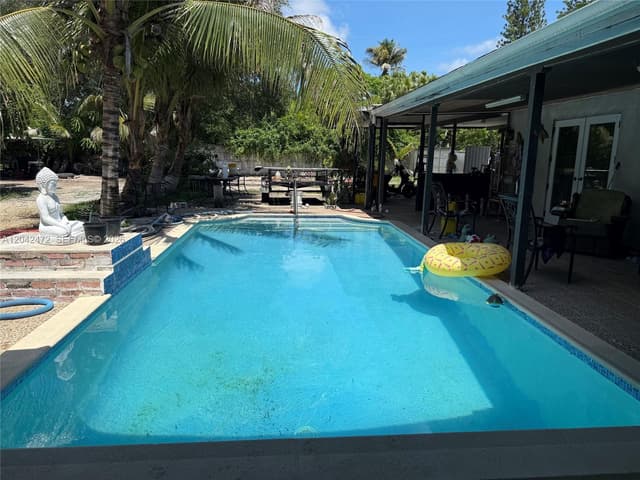 15201 SW 272nd St, Homestead FL 33032 - Homestead, FL - Photo 5