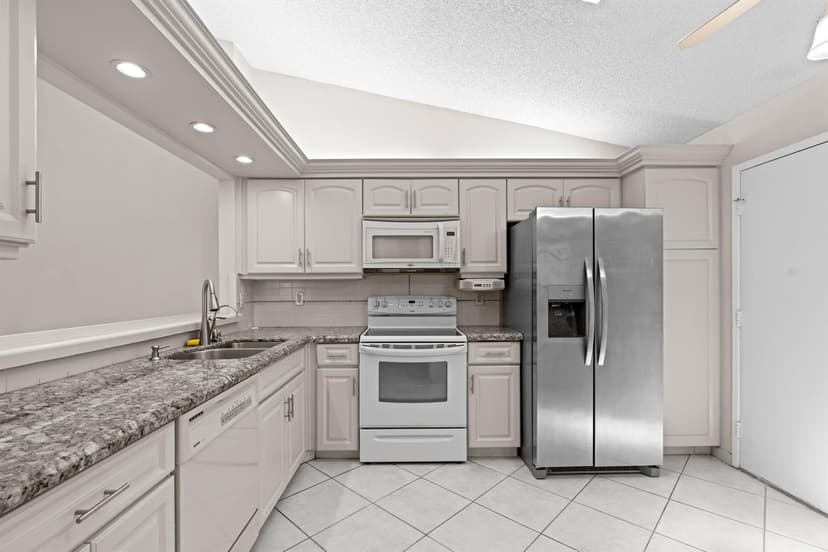 10044 Andrea Lane # A, Boynton Beach FL 33437