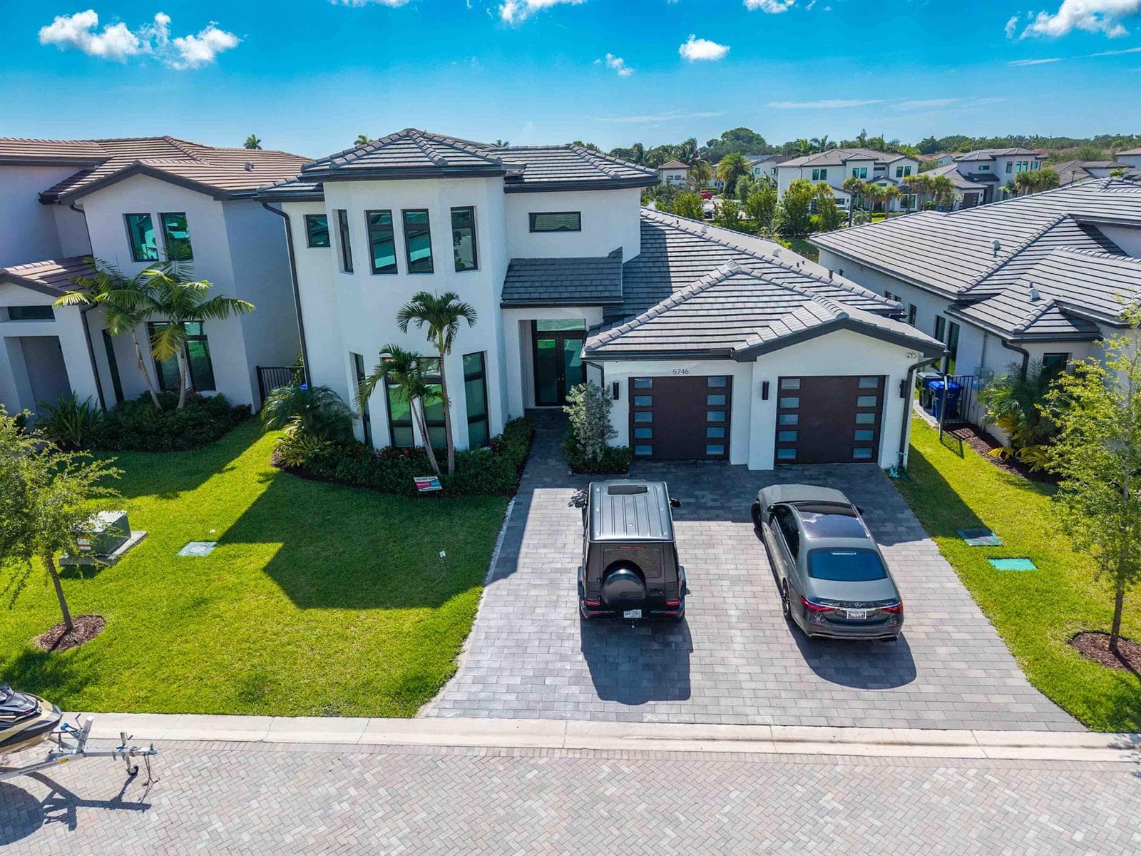 5746 Ashwood Circle W, Hollywood FL 33312