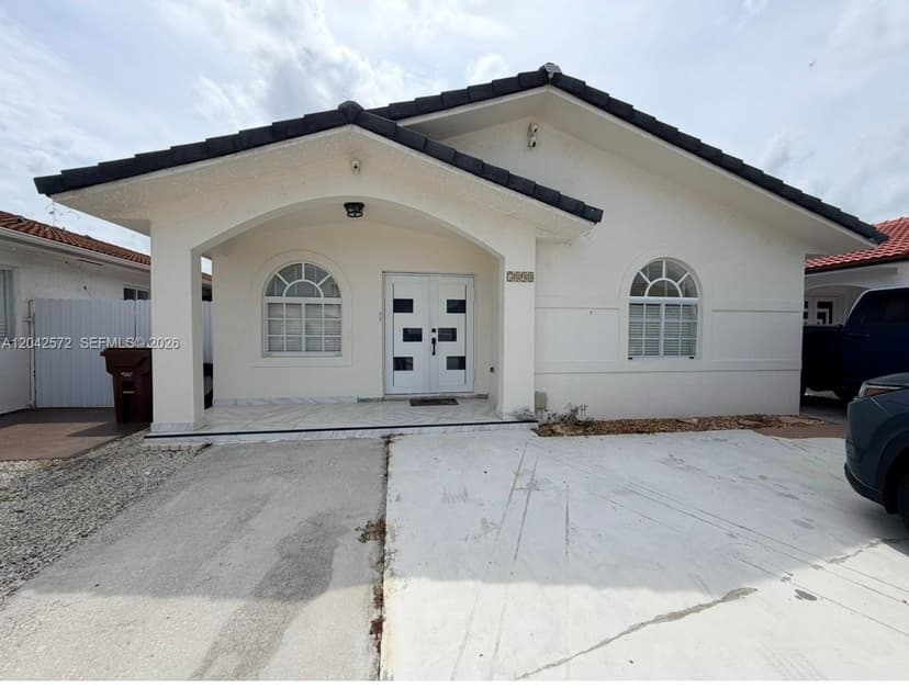 7898 W 34th Ct, Hialeah FL 33018