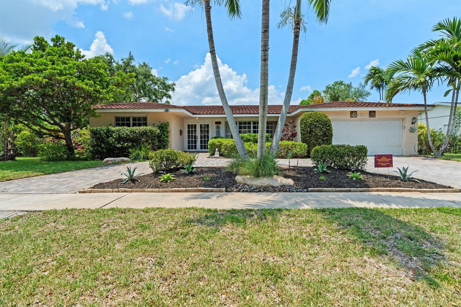 4921 Jackson Street, Hollywood FL 33021