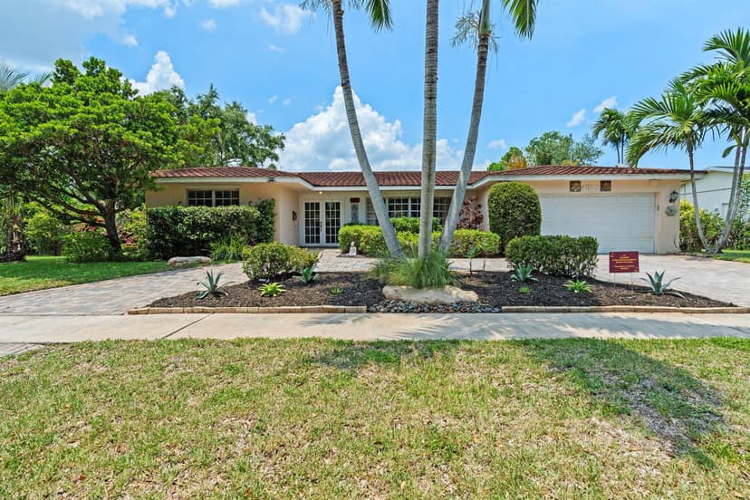 4921 Jackson Street, Hollywood FL 33021