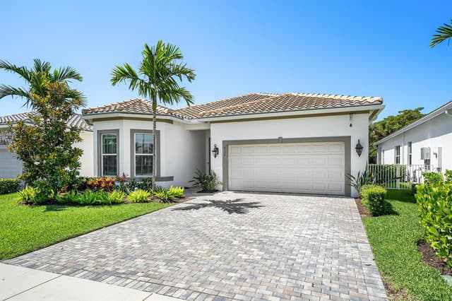 4336 Matilda Court, Delray Beach FL 33445 - Delray Beach, FL - Photo 2