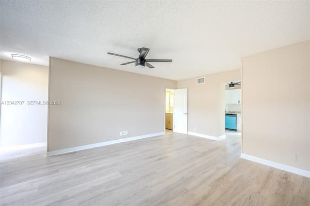 7501 Kimberly Blvd # 116, North Lauderdale FL 33068 - North Lauderdale, FL - Photo 2