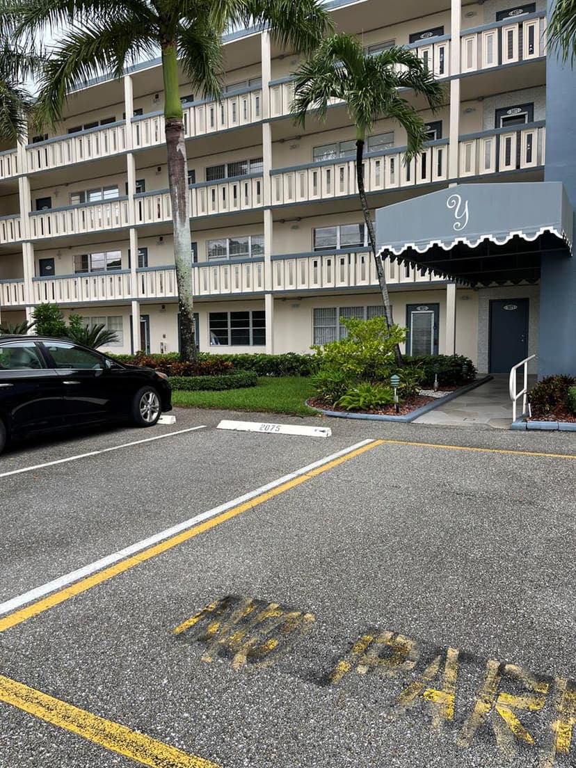 3089 Yarmouth E # 3089, Boca Raton FL 33434