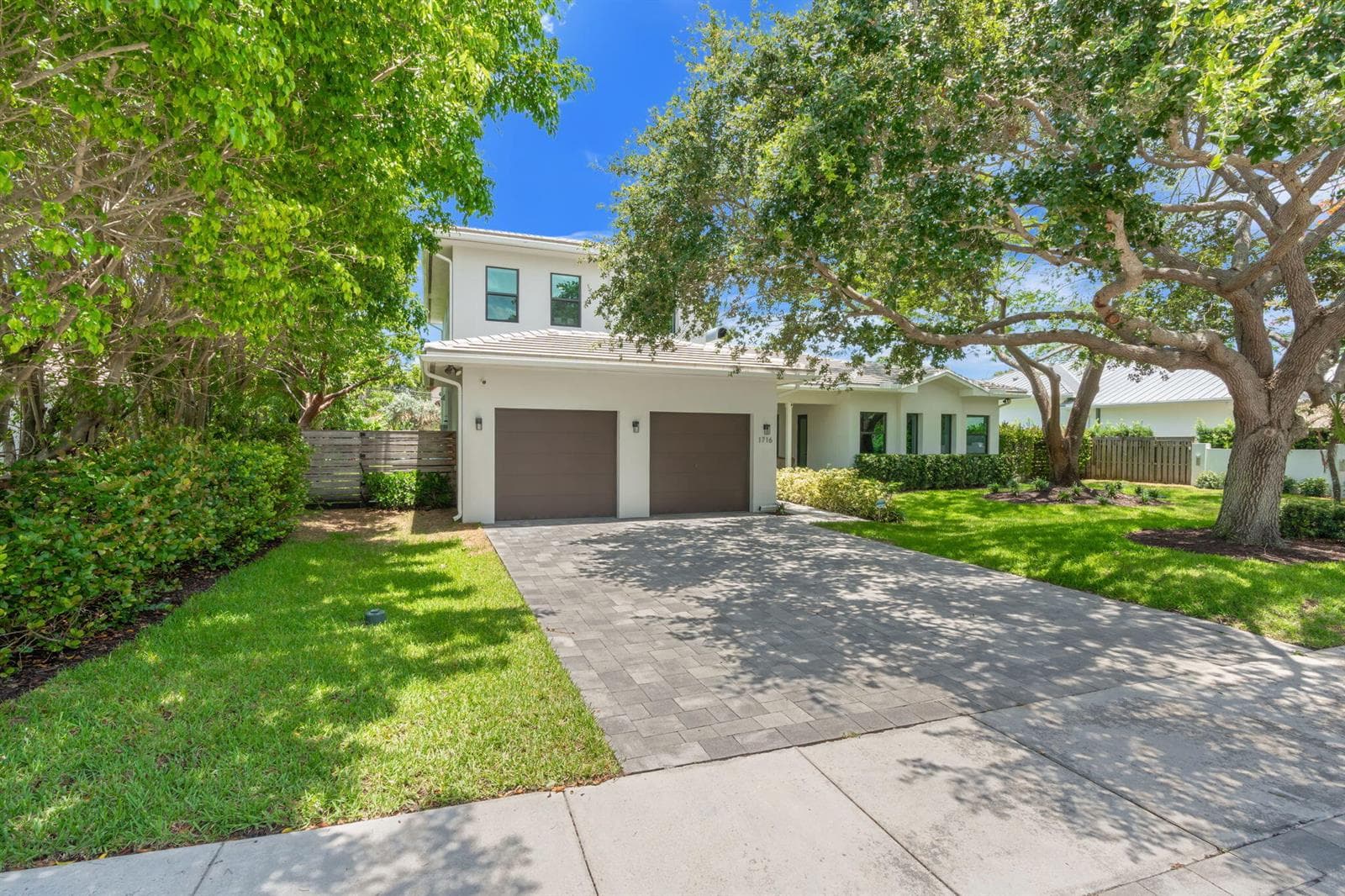 1716 Middle River Drive, Fort Lauderdale FL 33305