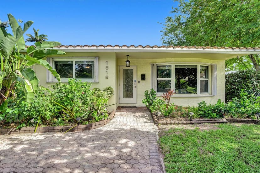 1516 Scott Street, Hollywood FL 33020