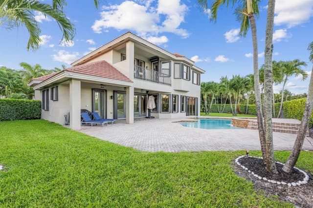 10504 Vignon Court, Wellington FL 33449 - Wellington, FL - Photo 3