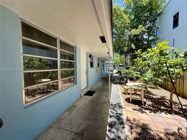 1417 NE 5th Ave, Fort Lauderdale FL 33304 - Fort Lauderdale, FL - Photo 5