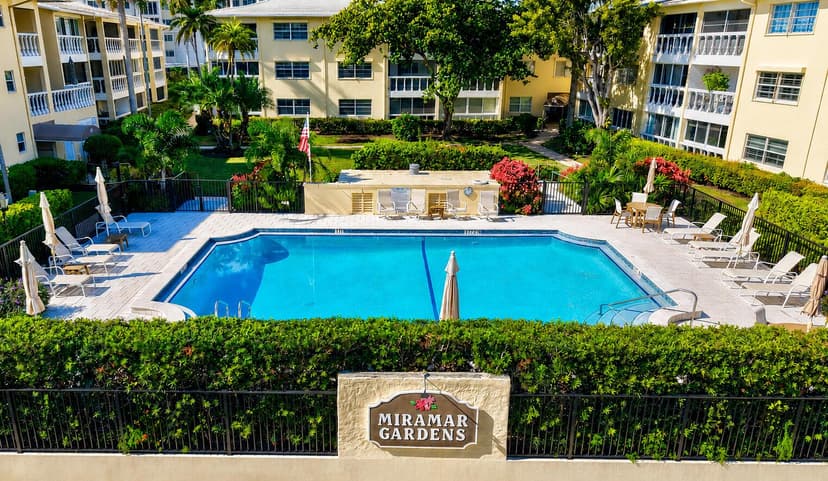 60 Venetian Drive # 205n, Delray Beach FL 33483