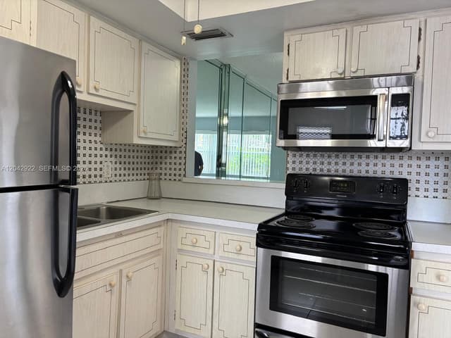 1333 E Hallandale Beach Blvd # 134, Hallandale Beach FL 33009 - Hallandale Beach, FL - Photo 4