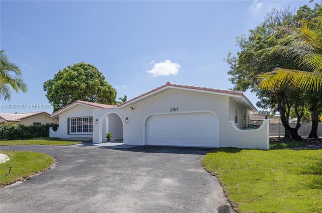 2757 NW 116th Ter, Coral Springs FL 33065 - Coral Springs, FL - Photo 2