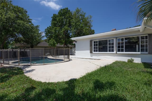 2757 NW 116th Ter, Coral Springs FL 33065 - Coral Springs, FL - Photo 6