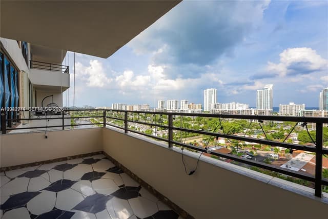2500 Parkview Dr # 1503, Hallandale Beach FL 33009 - Hallandale Beach, FL - Photo 2