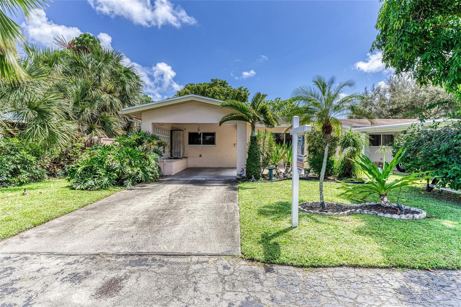 1676 NE 40th Street, Oakland Park FL 33334 - Oakland Park, FL - Photo 1