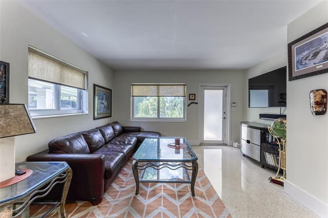 1676 NE 40th Street, Oakland Park FL 33334 - Oakland Park, FL - Photo 5