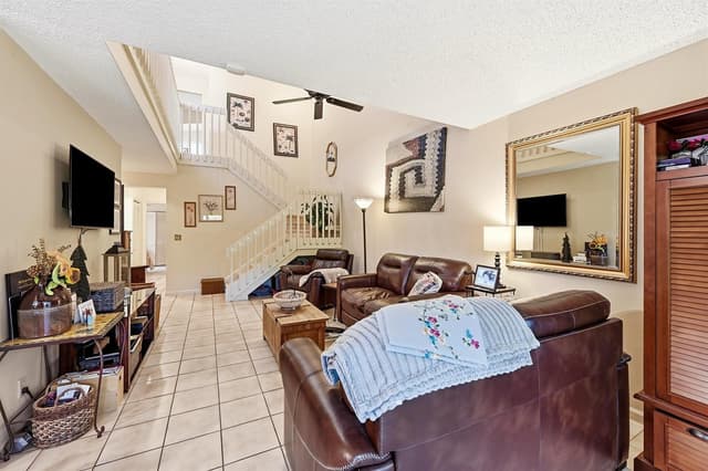 2118 Discovery Circle W, Deerfield Beach FL 33442 - Deerfield Beach, FL - Photo 7