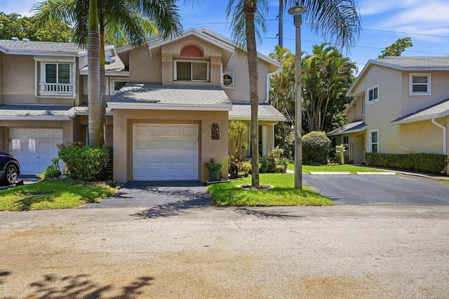 2118 Discovery Circle W, Deerfield Beach FL 33442 - Deerfield Beach, FL - Photo 5