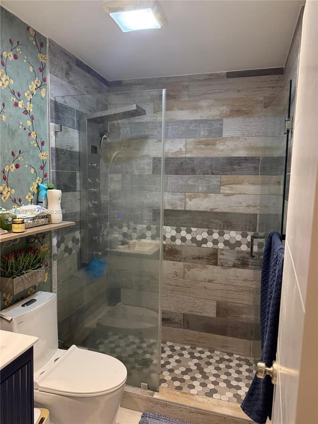 6717 Simms St, Hollywood FL 33024 - Hollywood, FL - Photo 2