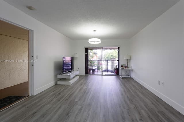 10501 SW 108th Ave # 209, Miami FL 33176 - Miami, FL - Photo 2