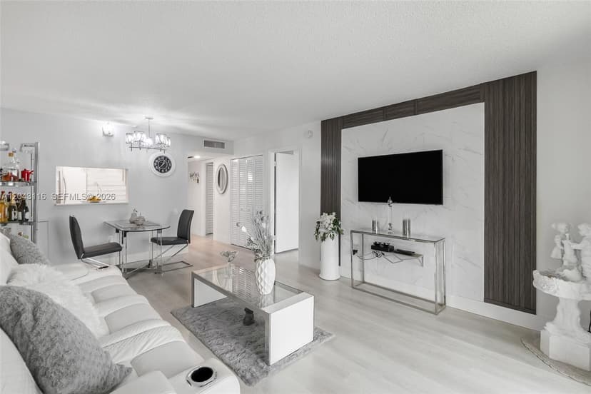 9360 Lime Bay Blvd # 202, Tamarac FL 33321