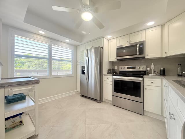 2301 Lucaya Lane # D3, Coconut Creek FL 33066 - Coconut Creek, FL - Photo 3