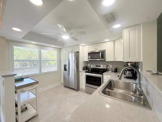 2301 Lucaya Lane # D3, Coconut Creek FL 33066 - Coconut Creek, FL - Photo 5