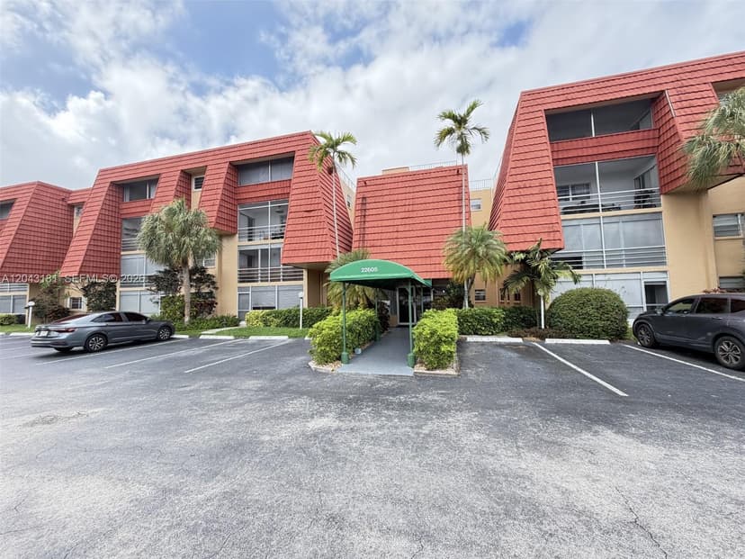 22605 SW 66th Ave # 403, Boca Raton FL 33428