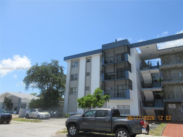 1230 NE 139th St # 309, North Miami FL 33161 - North Miami, FL - Photo 2